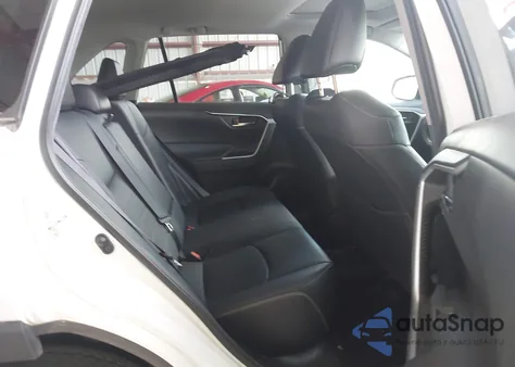 2020 Toyota Rav4 Xle Premium z USA, uszkodzony, nr VIN 2T3A1RFV7LW090773